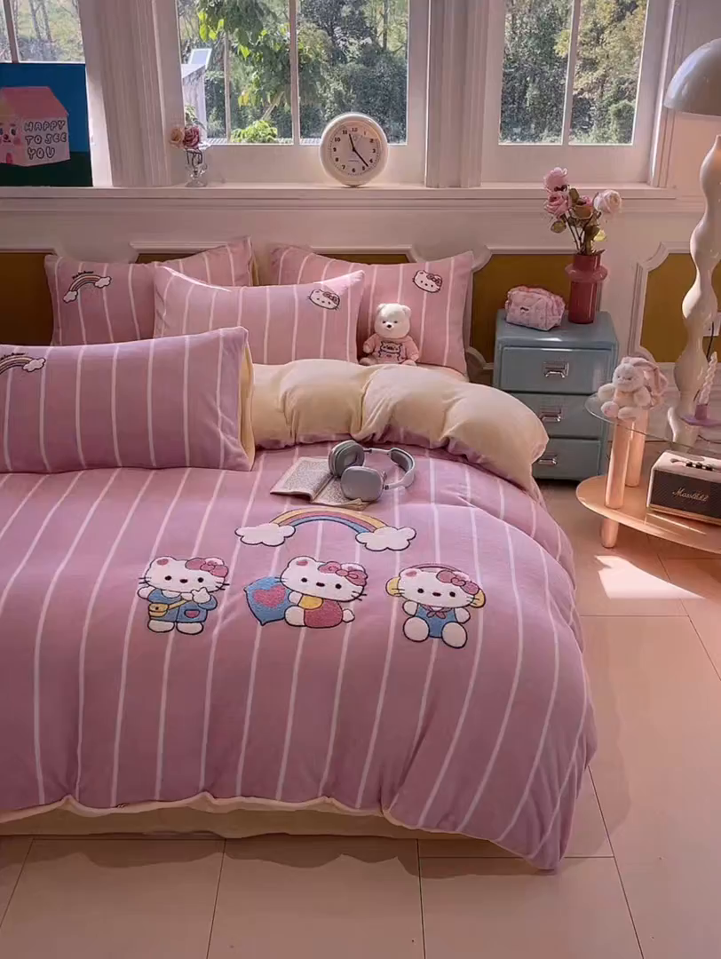 91家纺网 家纺一手货源 找家纺 优迈 2025新款A类卡通200g牛奶绒毛巾绣四件套 彩虹梦乡