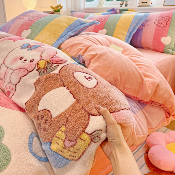 91家纺网 家纺一手货源 找家纺 （总）韩巢家纺 2025新款高克重雪花绒牛奶绒四件套