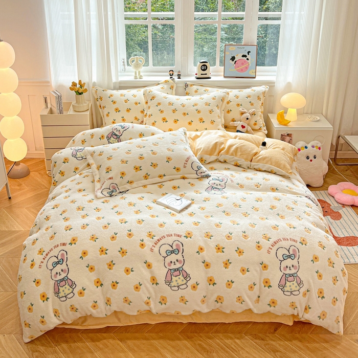 91家纺网 家纺一手货源 找家纺 韩巢家纺 2025新款高克重雪花绒牛奶绒四件套 田园兔（黄）