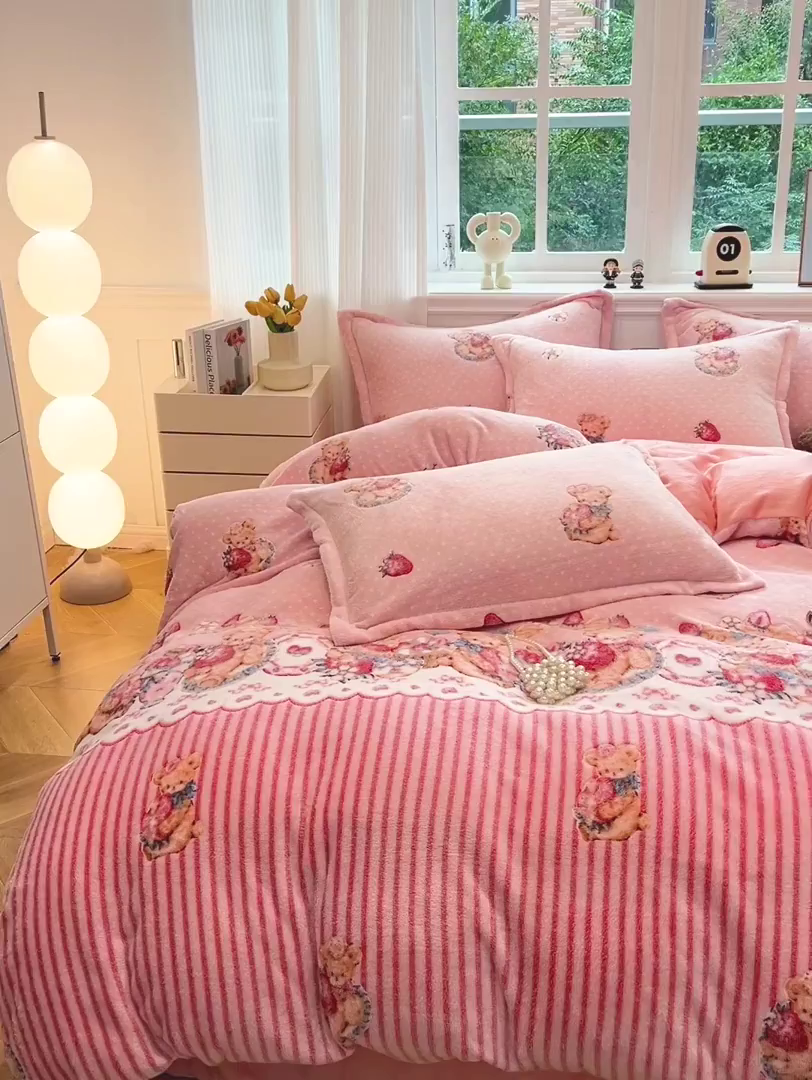 91家纺网 家纺一手货源 找家纺 韩巢家纺 2025新款高克重雪花绒牛奶绒四件套 巴丽娜