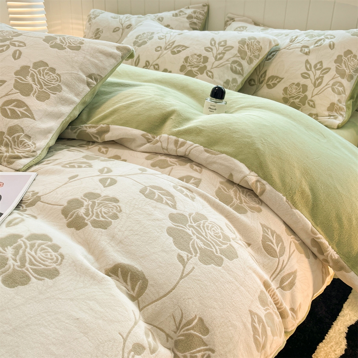 91家纺网 家纺一手货源 找家纺 优迈 2025新款牛奶绒雕花四件套 青枝雅韵