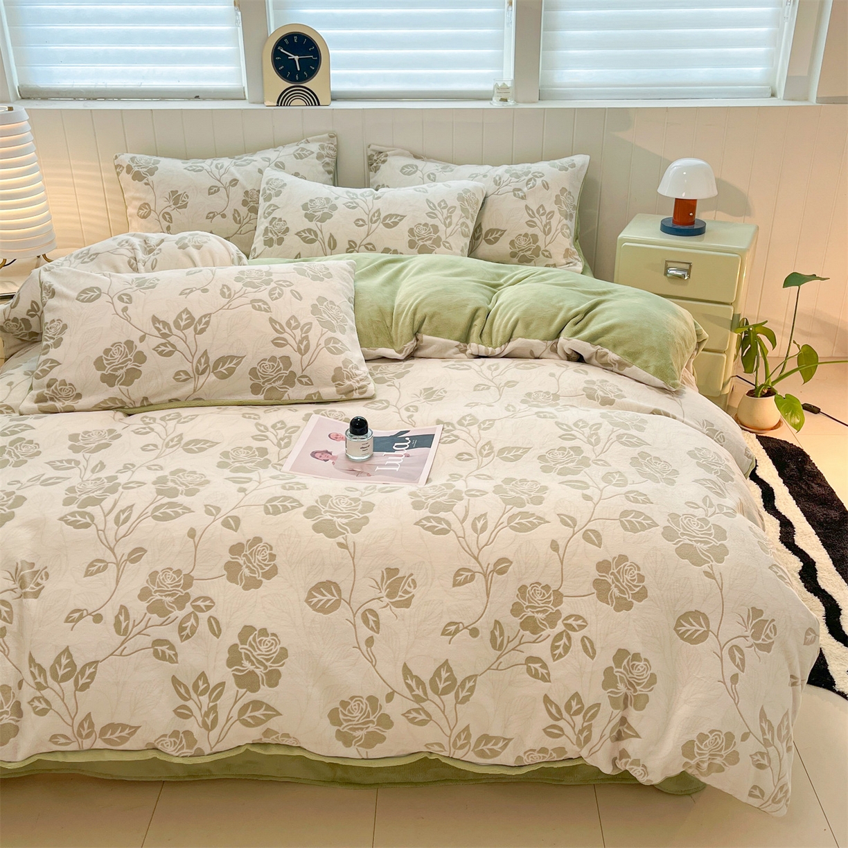 91家纺网 家纺一手货源 找家纺 优迈 2025新款牛奶绒雕花四件套 青枝雅韵