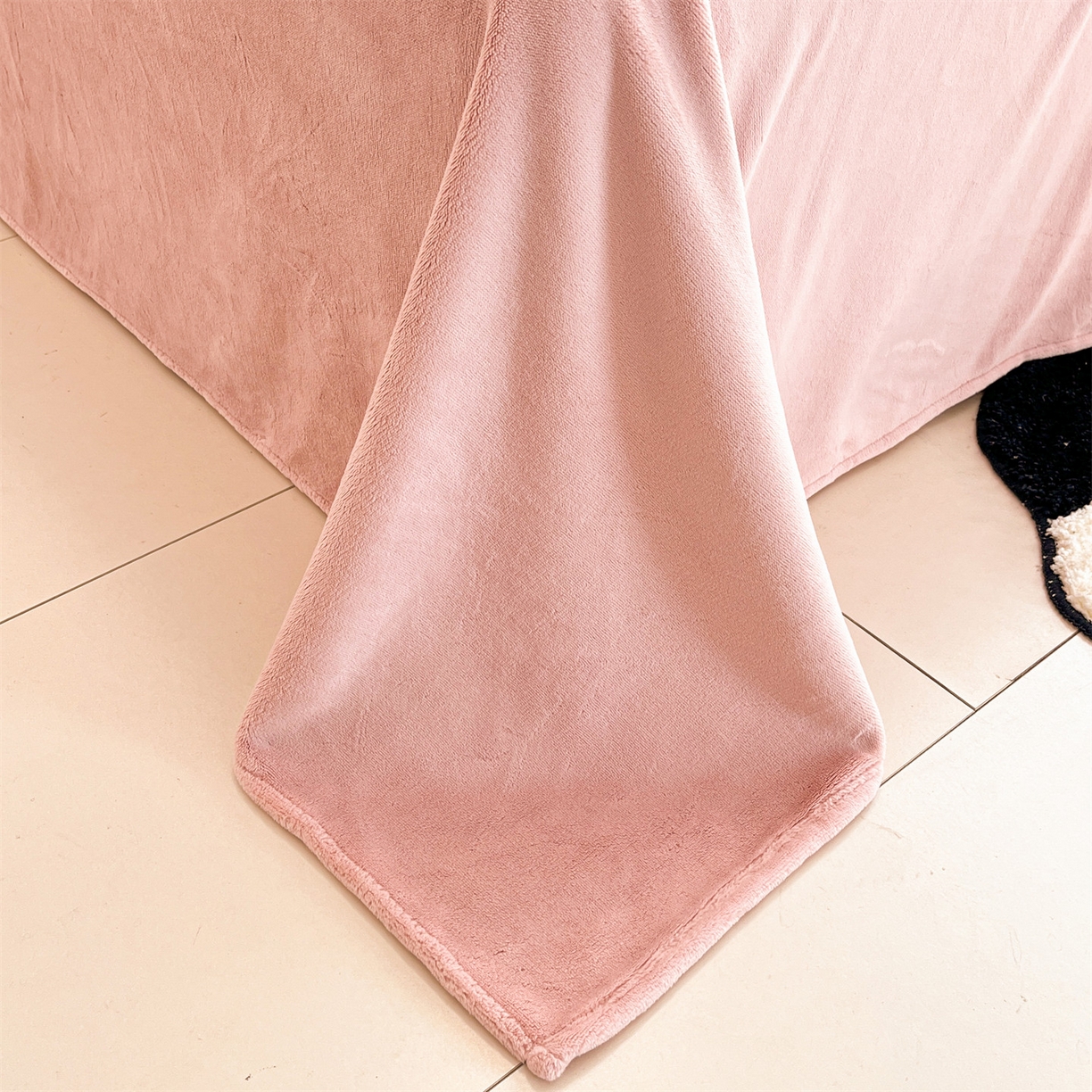 91家纺网 家纺一手货源 找家纺 优迈 2025新款牛奶绒雕花四件套 蝶舞花踪