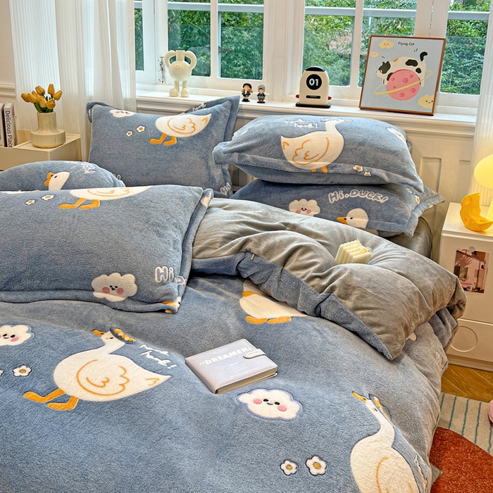 91家纺网 家纺一手货源 找家纺 韩巢家纺 2025新款高克重雪花绒牛奶绒四件套 大白鹅