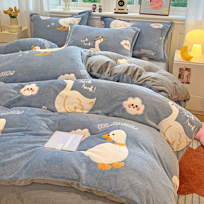 91家纺网 家纺一手货源 找家纺 韩巢家纺 2025新款高克重雪花绒牛奶绒四件套 大白鹅