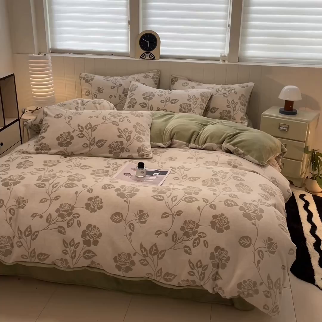 91家纺网 家纺一手货源 找家纺 优迈 2025新款牛奶绒雕花四件套 青枝雅韵