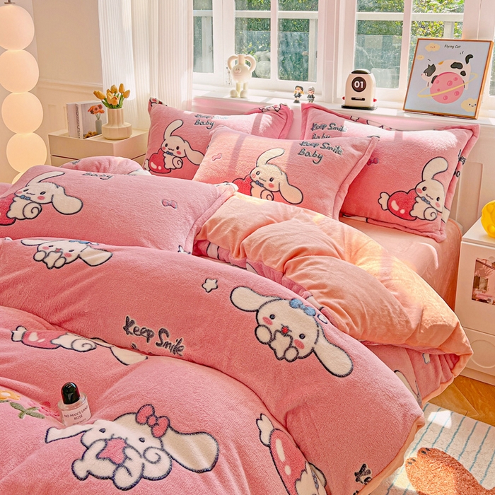 91家纺网 家纺一手货源 找家纺 韩巢家纺 2025新款高克重雪花绒牛奶绒四件套 大耳朵兔