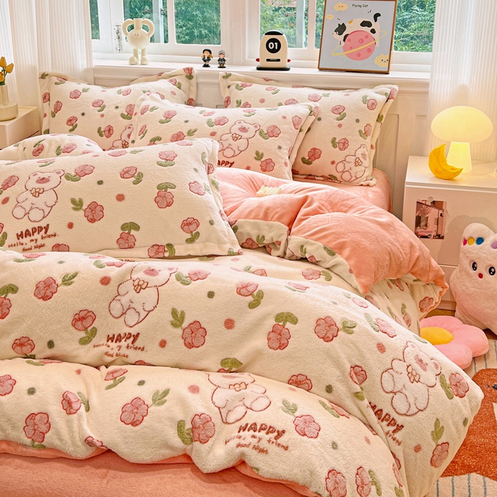 91家纺网 家纺一手货源 找家纺 韩巢家纺 2025新款高克重雪花绒牛奶绒四件套 花花世界