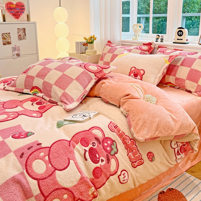 91家纺网 家纺一手货源 找家纺 韩巢家纺 2025新款高克重雪花绒牛奶绒四件套 欢乐小熊