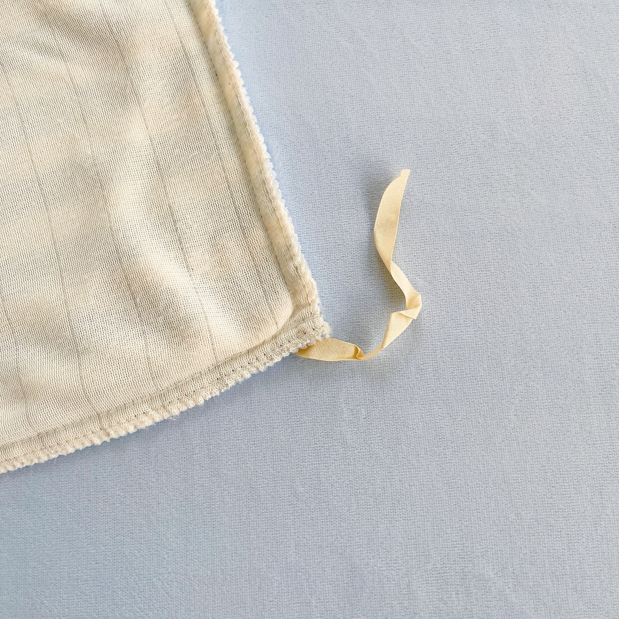 91家纺网 家纺一手货源 找家纺 炫拼家纺 2025新款高克重牛奶绒毛巾绣卡通四件套-可孚系列 可孚-条纹狗