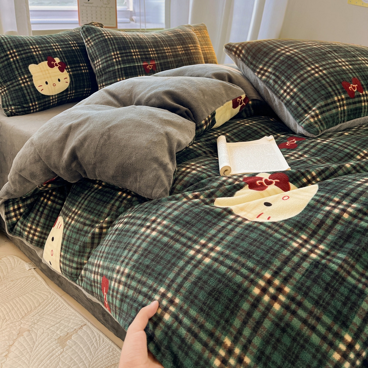 91家纺网 家纺一手货源 找家纺 繁花家居 2025新款小清新180克跑量款牛奶绒三件套四件套 格调凯特