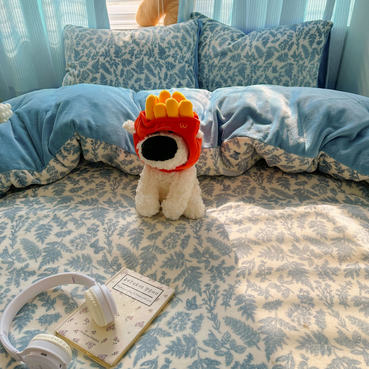 91家纺网 家纺一手货源 找家纺 繁花家居 2025新款小清新180克跑量款牛奶绒三件套四件套 花枝恋蝶