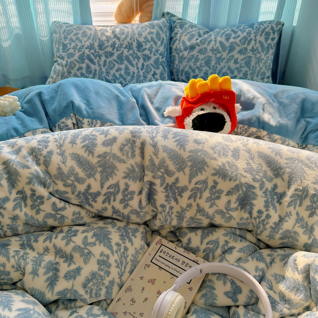 91家纺网 家纺一手货源 找家纺 繁花家居 2025新款小清新180克跑量款牛奶绒三件套四件套 花枝恋蝶