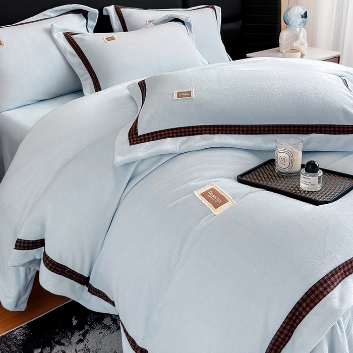 金喜 2025新款230克全消光牛奶四件套雕花绒四件套宽边圆角织带工艺款四件套-卡夫 卡夫-湛蓝