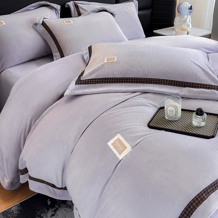 金喜 2025新款230克全消光牛奶四件套雕花绒四件套宽边圆角织带工艺款四件套-卡夫 卡夫-魅紫