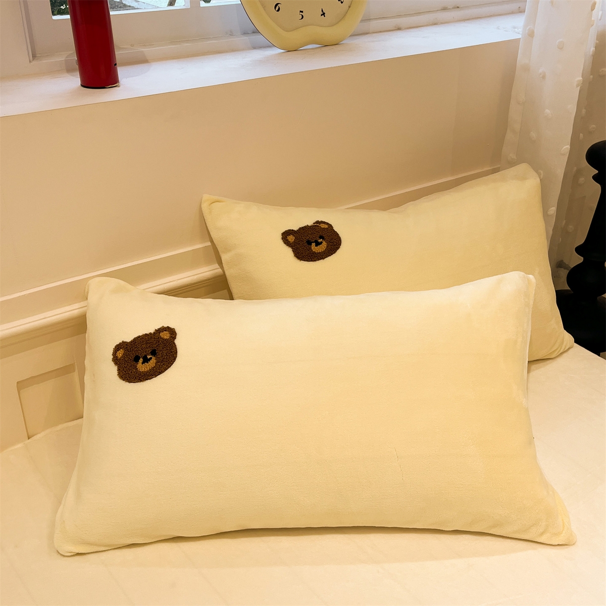 91家纺网 家纺一手货源 找家纺 优迈 2025新品牛奶绒毛巾绣冬被 被子被芯 冬被-萌宠奶油