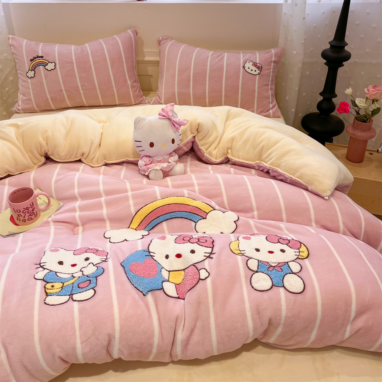 91家纺网 家纺一手货源 找家纺 优迈 2025新品牛奶绒毛巾绣冬被 被子被芯 冬被-彩虹梦乡