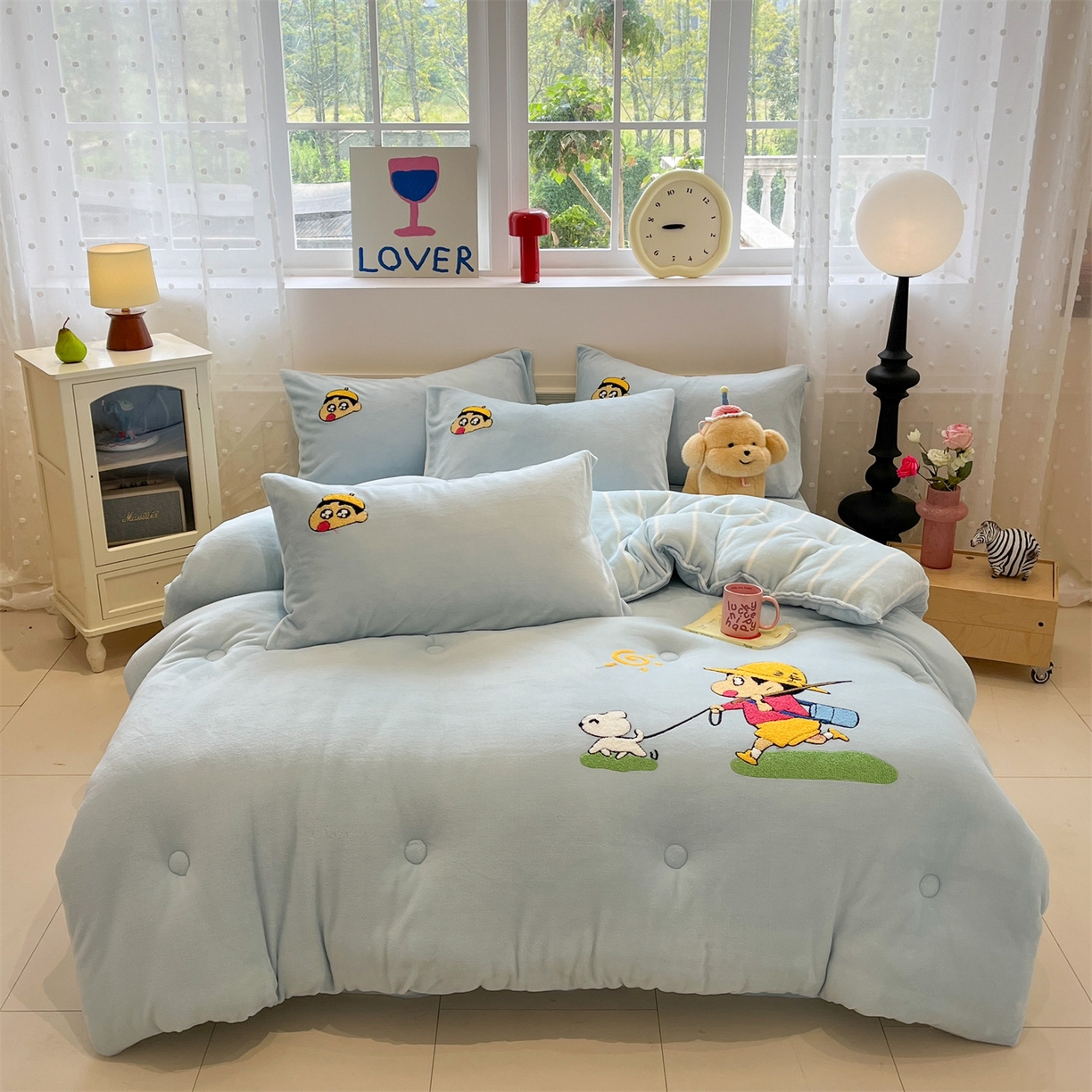 91家纺网 家纺一手货源 找家纺 优迈 2025新品牛奶绒毛巾绣冬被 被子被芯 冬被-春日漫游