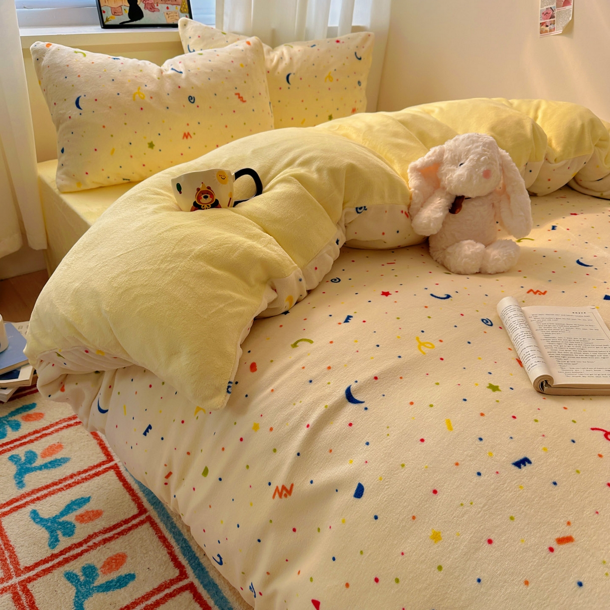 91家纺网 家纺一手货源 找家纺 繁花家居 2025新款小清新180克跑量款牛奶绒三件套四件套 浪漫星河