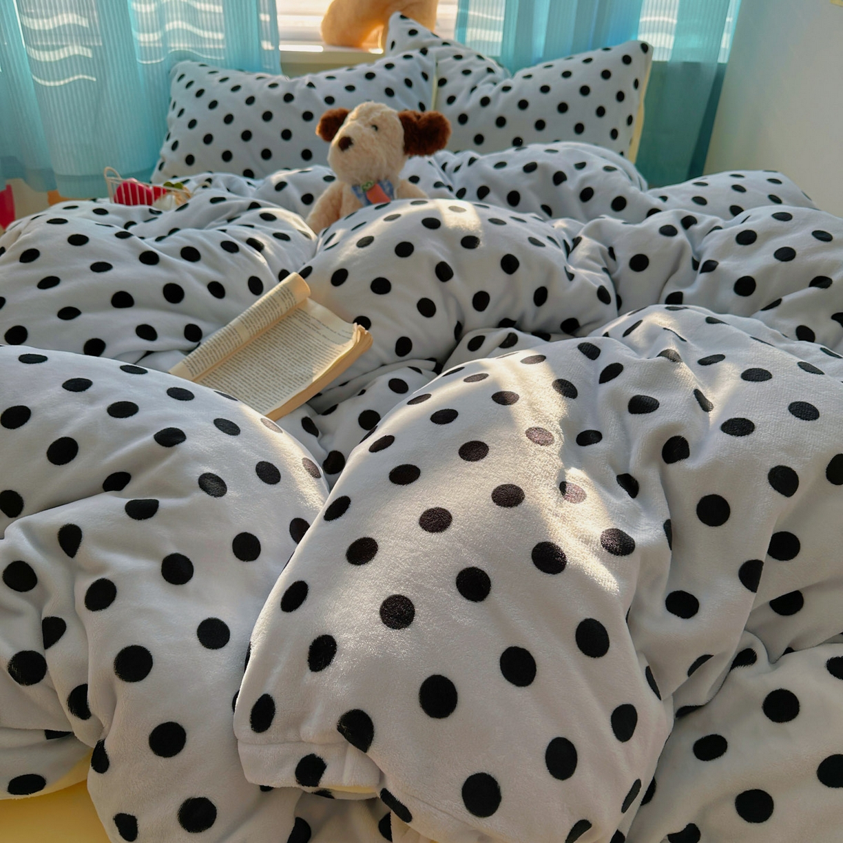 91家纺网 家纺一手货源 找家纺 繁花家居 2025新款小清新180克跑量款牛奶绒三件套四件套 奶茶珍珠蓝