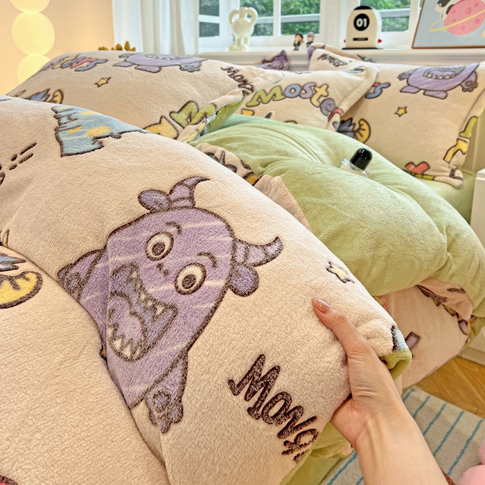 91家纺网 家纺一手货源 找家纺 韩巢家纺 2025新款高克重雪花绒牛奶绒四件套 小怪兽