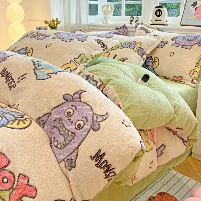 91家纺网 家纺一手货源 找家纺 韩巢家纺 2025新款高克重雪花绒牛奶绒四件套 小怪兽