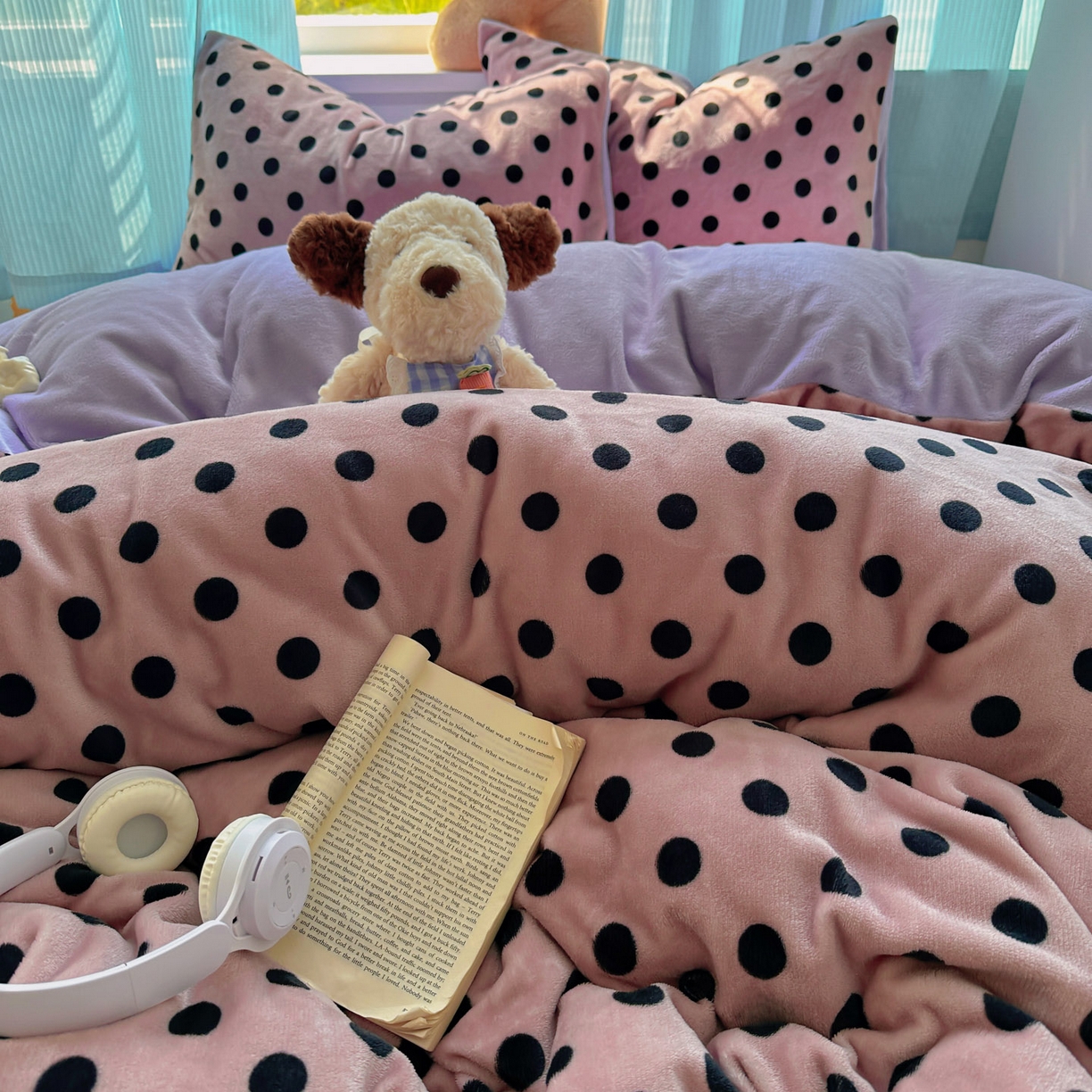 91家纺网 家纺一手货源 找家纺 繁花家居 2025新款小清新180克跑量款牛奶绒三件套四件套 奶茶珍珠紫