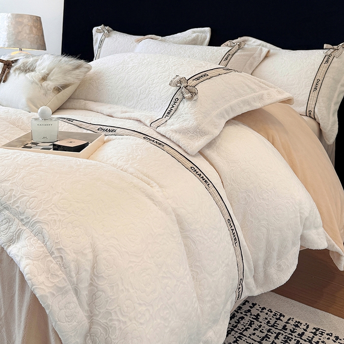 （总）金喜 2025新款230克全消光雕花绒四件套牛奶绒四件套-山茶花影