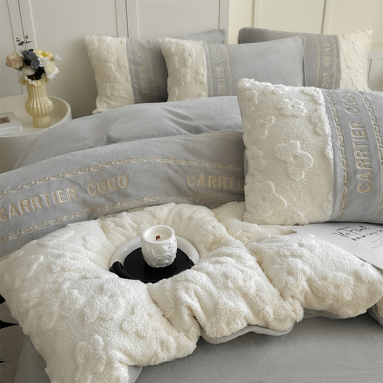 91家纺网 家纺一手货源 找家纺 （总）灰鲸 2025新款牛奶绒拼接刺绣四件套-安娜