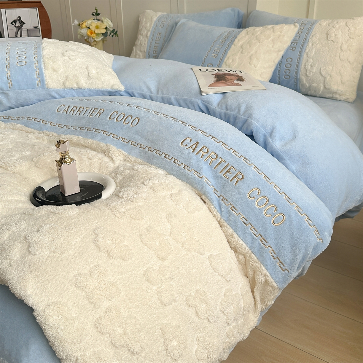 91家纺网 家纺一手货源 找家纺 （总）灰鲸 2025新款牛奶绒拼接刺绣四件套-安娜