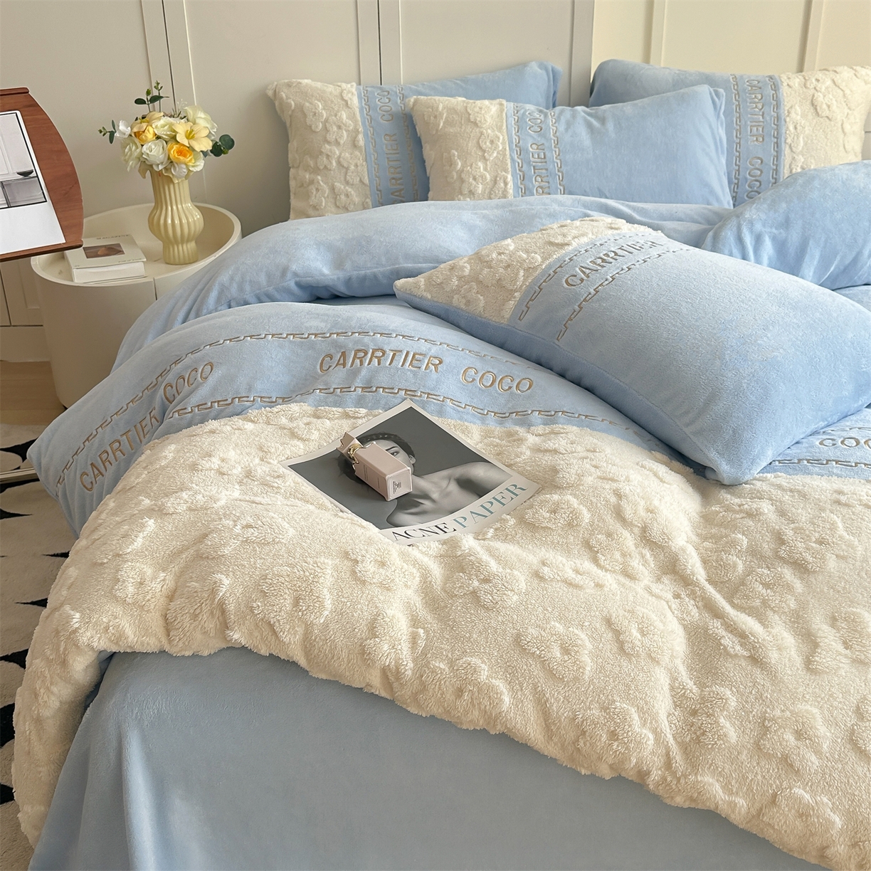 91家纺网 家纺一手货源 找家纺 （总）灰鲸 2025新款牛奶绒拼接刺绣四件套-安娜