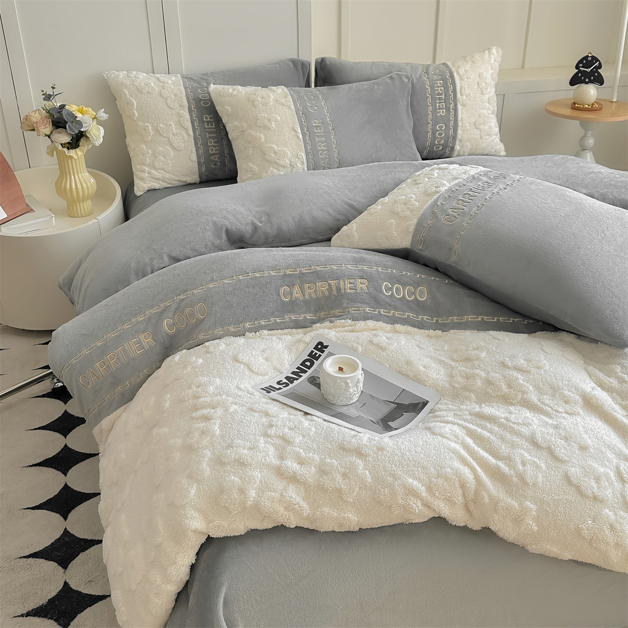 91家纺网 家纺一手货源 找家纺 灰鲸 2025新款牛奶绒拼接刺绣四件套-安娜 安娜-绅士灰