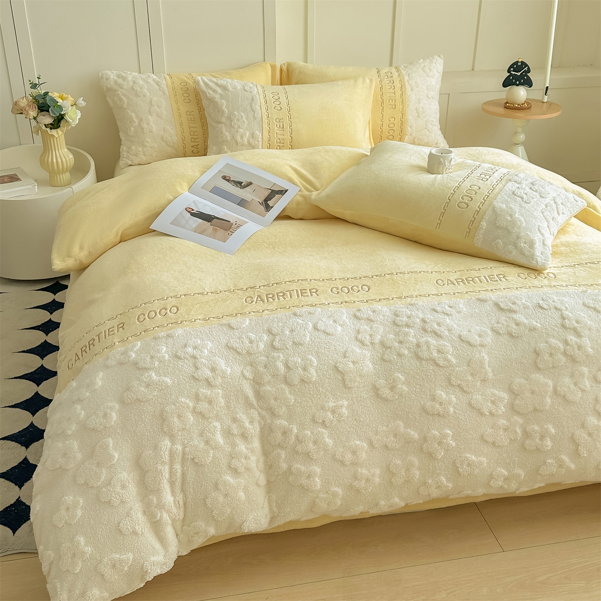 91家纺网 家纺一手货源 找家纺 灰鲸 2025新款牛奶绒拼接刺绣四件套-安娜 安娜-奶黄