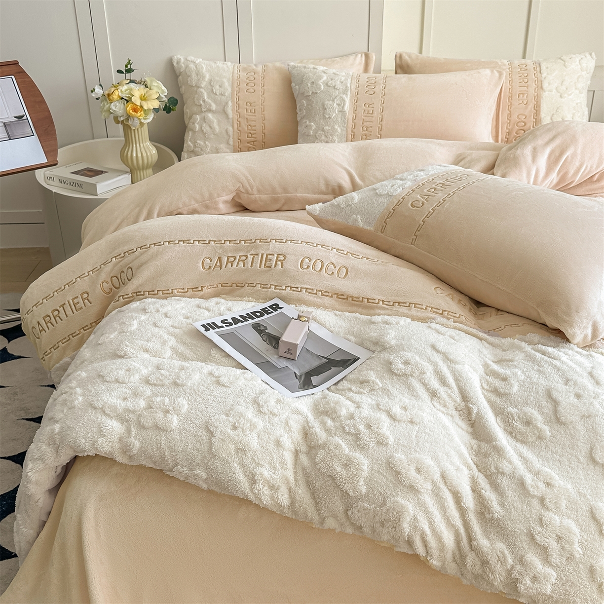 91家纺网 家纺一手货源 找家纺 灰鲸 2025新款牛奶绒拼接刺绣四件套-安娜 安娜-奶茶