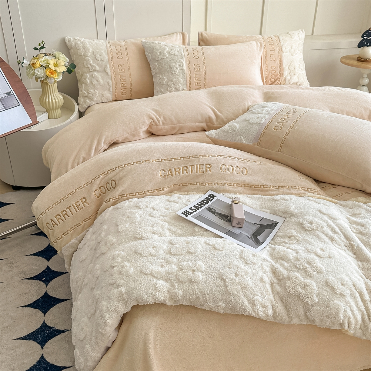 91家纺网 家纺一手货源 找家纺 灰鲸 2025新款牛奶绒拼接刺绣四件套-安娜 安娜-奶茶