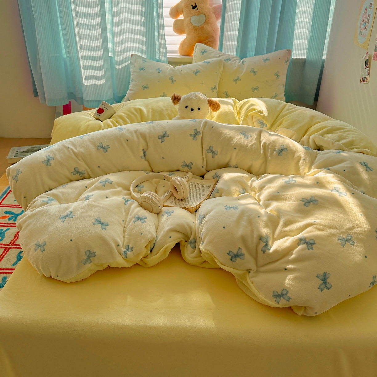 91家纺网 家纺一手货源 找家纺 繁花家居 2025新款小清新180克跑量款牛奶绒三件套四件套 奶黄少女结