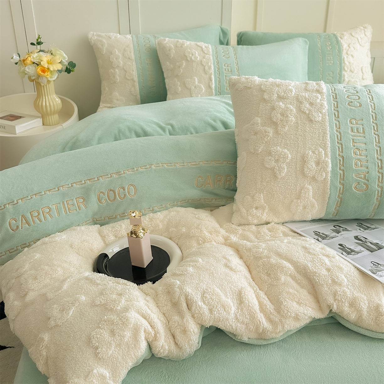 91家纺网 家纺一手货源 找家纺 灰鲸 2025新款牛奶绒拼接刺绣四件套-安娜 安娜-抹茶绿