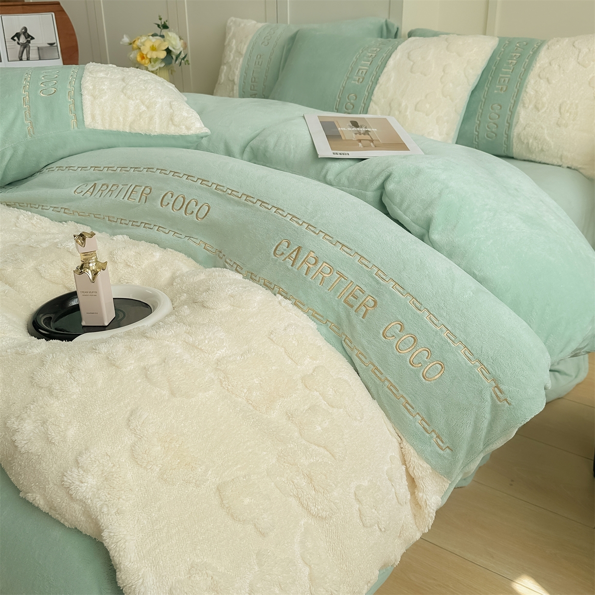 91家纺网 家纺一手货源 找家纺 灰鲸 2025新款牛奶绒拼接刺绣四件套-安娜 安娜-抹茶绿