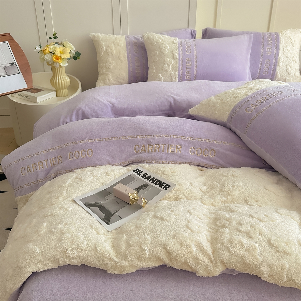 91家纺网 家纺一手货源 找家纺 灰鲸 2025新款牛奶绒拼接刺绣四件套-安娜 安娜-露娜紫