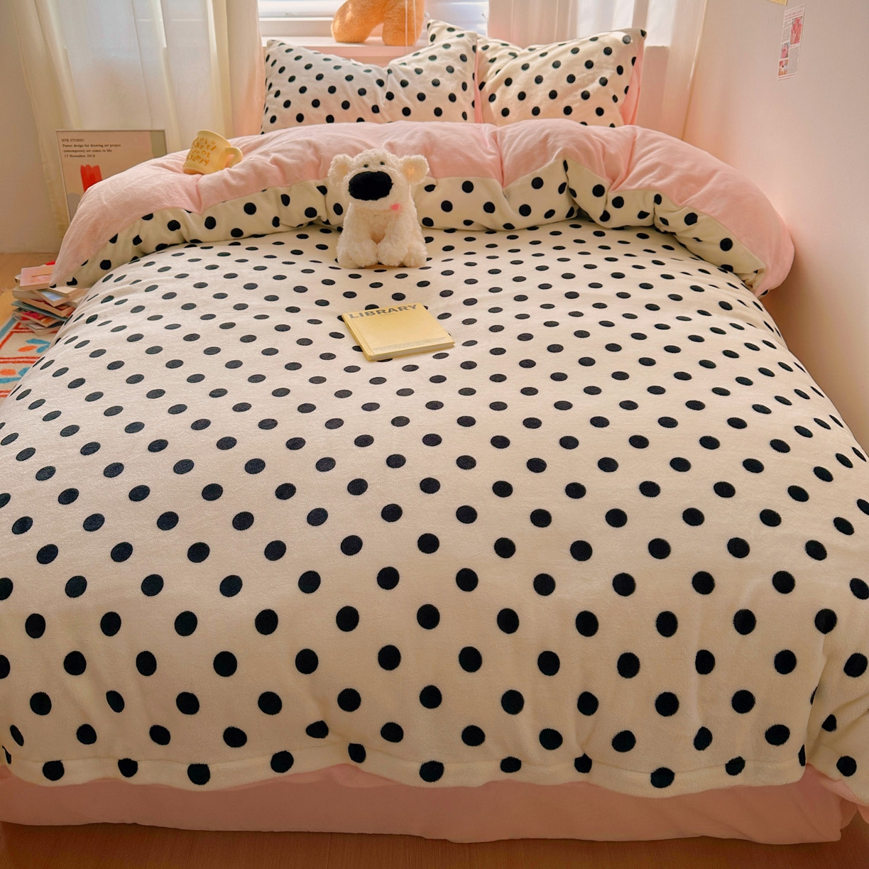 91家纺网 家纺一手货源 找家纺 繁花家居 2025新款小清新180克跑量款牛奶绒三件套四件套 少女珍珠茶