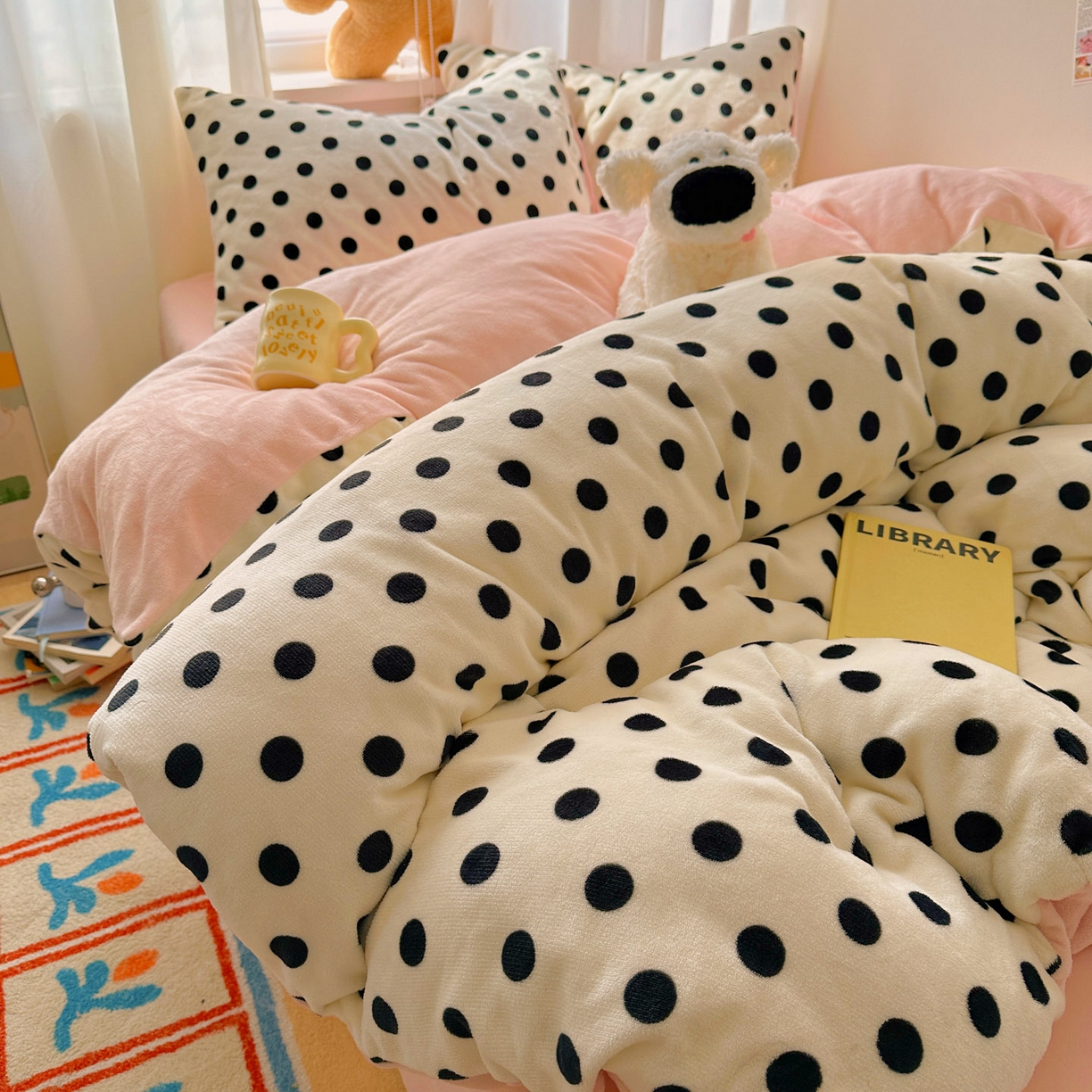 91家纺网 家纺一手货源 找家纺 繁花家居 2025新款小清新180克跑量款牛奶绒三件套四件套 少女珍珠茶