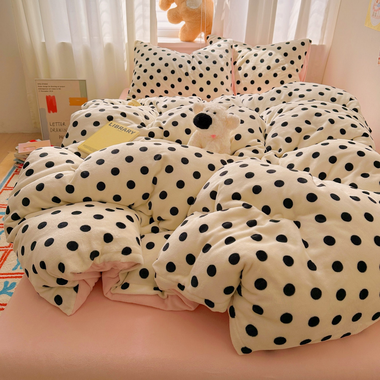 91家纺网 家纺一手货源 找家纺 繁花家居 2025新款小清新180克跑量款牛奶绒三件套四件套 少女珍珠茶