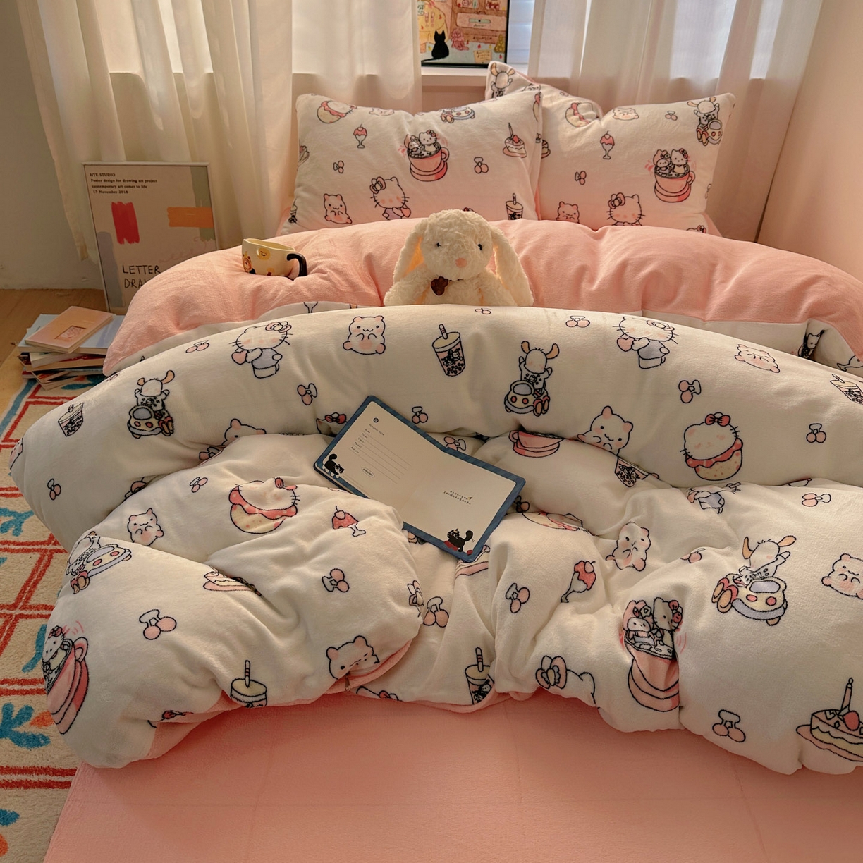 91家纺网 家纺一手货源 找家纺 繁花家居 2025新款小清新180克跑量款牛奶绒三件套四件套 甜心小猫