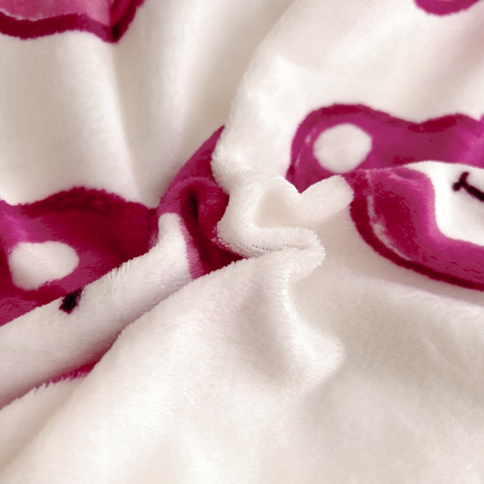 91家纺网 家纺一手货源 找家纺 梵赫 2025新款加厚牛奶绒被套被芯幼儿园被子系列 草莓熊