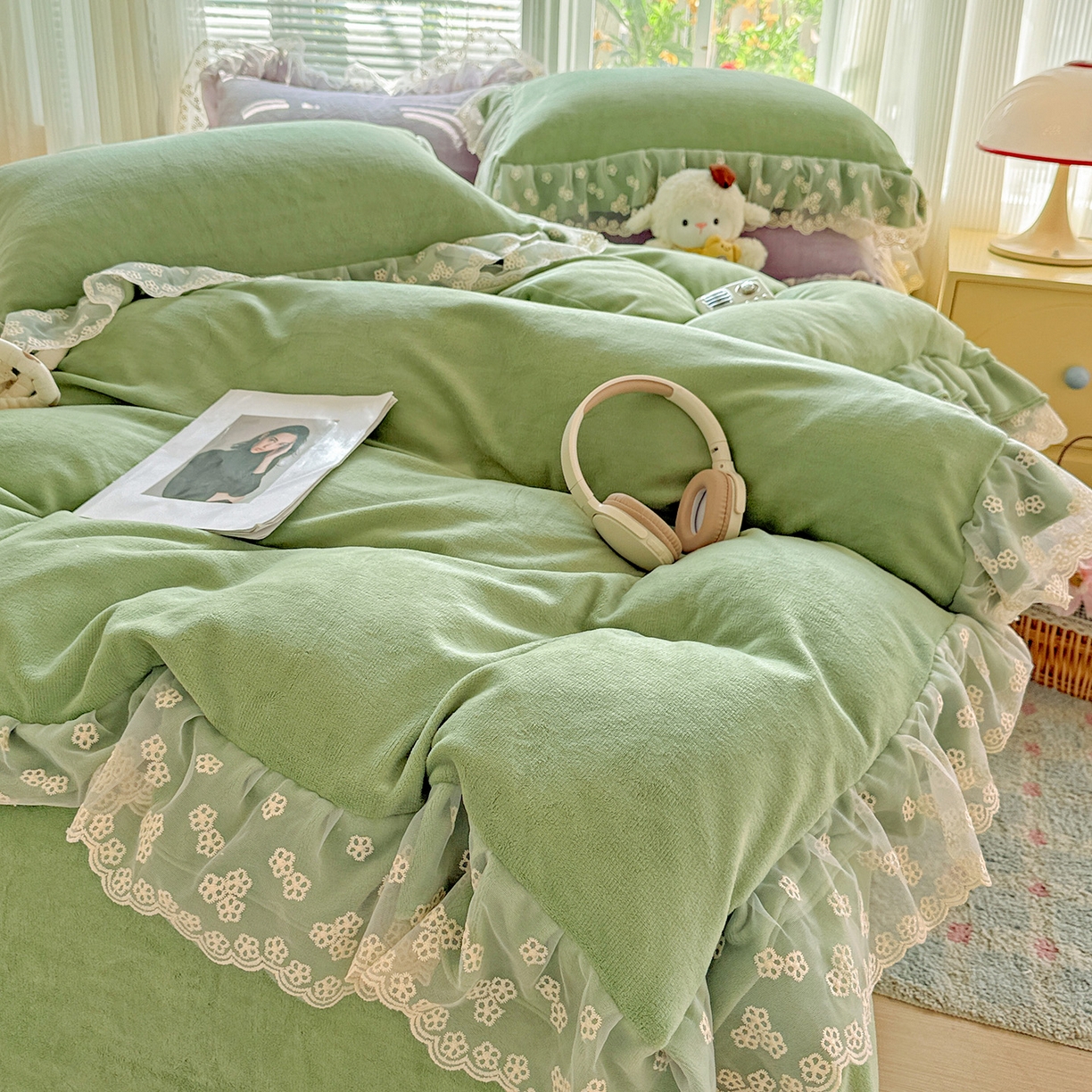 鑫利来家纺 2025新款法式蕾丝花边牛奶绒四件套韩版花边加厚牛奶绒四件套 倾城-草绿