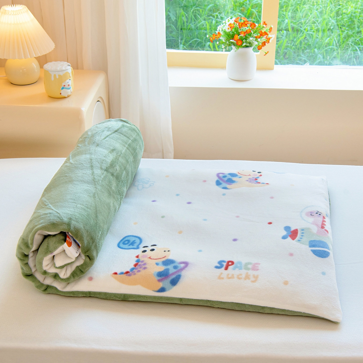 91家纺网 家纺一手货源 找家纺 梵赫 2025新款加厚牛奶绒被套被芯幼儿园被子系列 飞机小恐龙