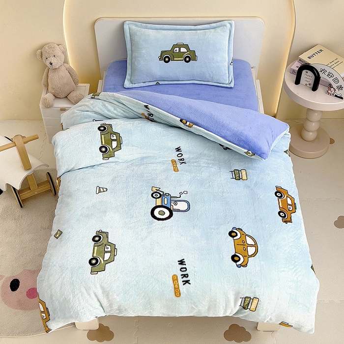 91家纺网 家纺一手货源 找家纺 梵赫 2025新款加厚牛奶绒被套被芯幼儿园被子系列 工程车队