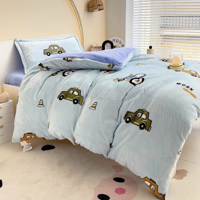 91家纺网 家纺一手货源 找家纺 梵赫 2025新款加厚牛奶绒被套被芯幼儿园被子系列 工程车队