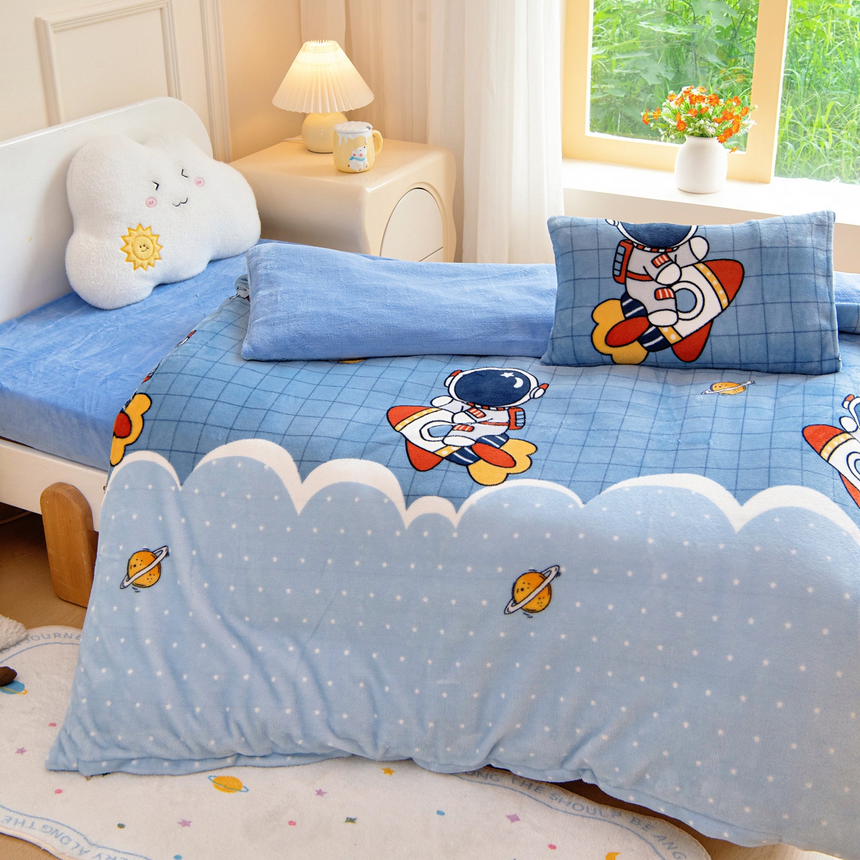91家纺网 家纺一手货源 找家纺 梵赫 2025新款加厚牛奶绒被套被芯幼儿园被子系列 航天员