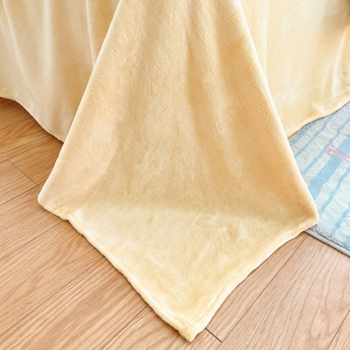 91家纺网 家纺一手货源 找家纺 （总）丽涵家纺 2025秋冬新品210克牛奶绒毛巾绣四件套卡通绣花学生床笠三件套